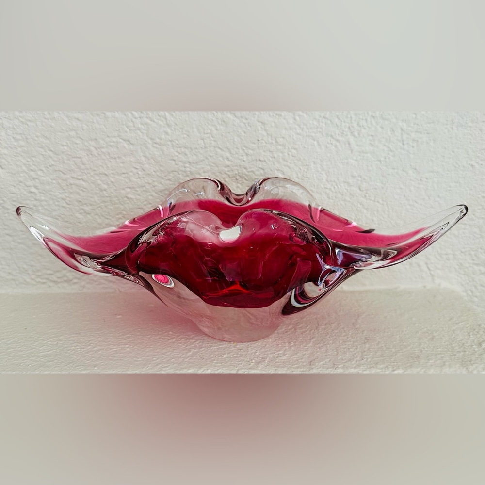 Vintage Pink Hand Made Bohemia Chechoslovakia Art Glass Candy Trinket Dish